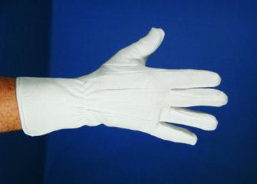 HM858